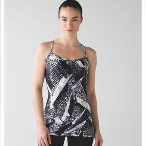 Like New Lululemon Power Y Tank Built-In Bra Luon Static Mist White Black Size 4